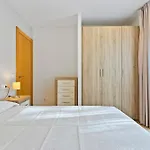 2 Jardin 1 - Toro * Llanes
